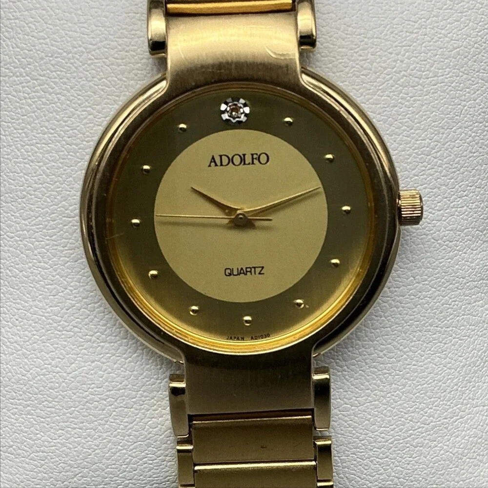Adolfo Womens Watch 30mm Gold Tone Round Dial 001-6L32 New Battery 7.25